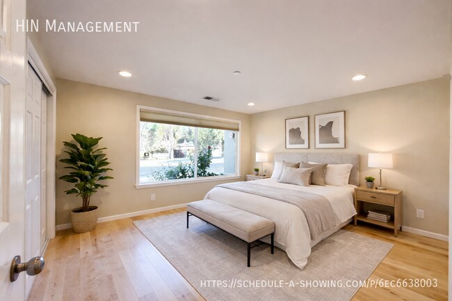 Building Photo - 776 Olive Ave