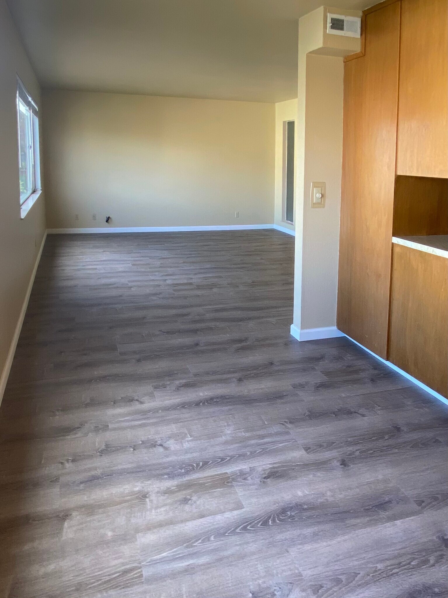 Dinning room - 659 Hillsborough St