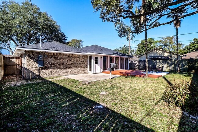 Building Photo - 4722 Northrup Dr