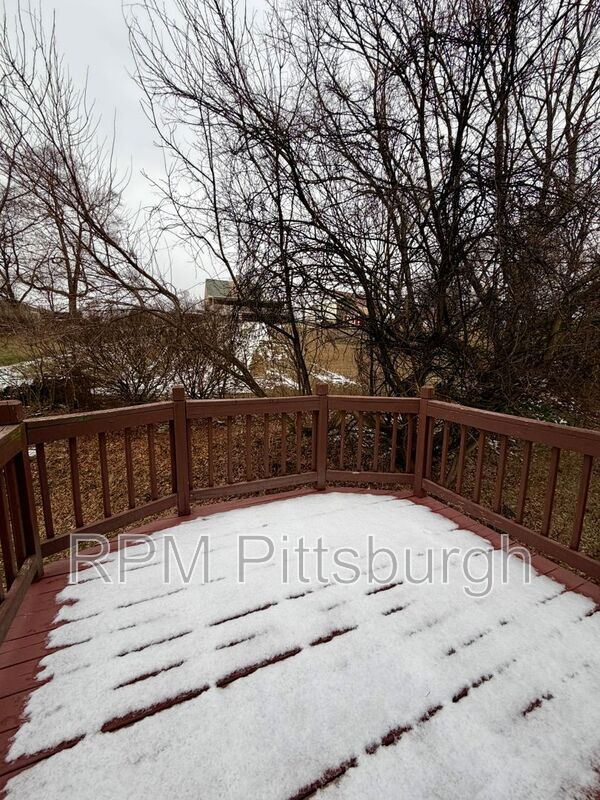 Building Photo - 2307 Monroeville Rd