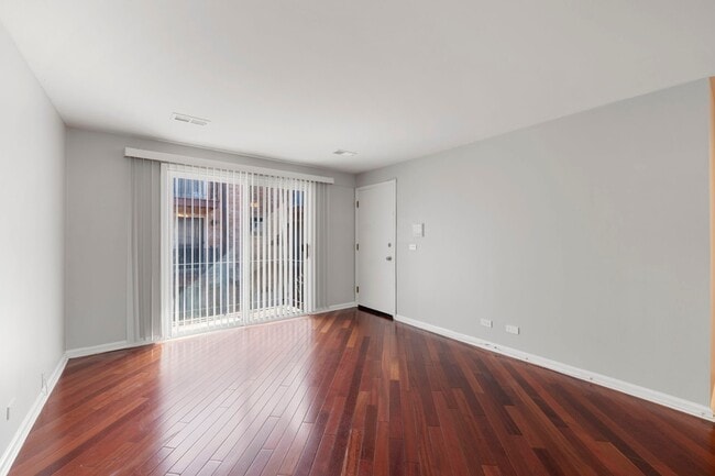 Building Photo - 5825 W Higgins Ave