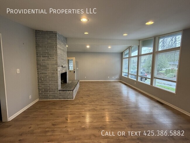 Building Photo - 20709 36th Ave W