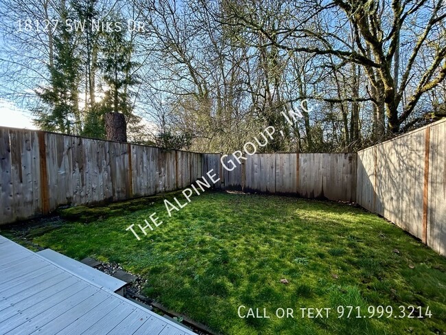 Building Photo - 3 Bedroom with Fenced Yard!