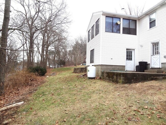 Building Photo - 91 Hilldale Rd