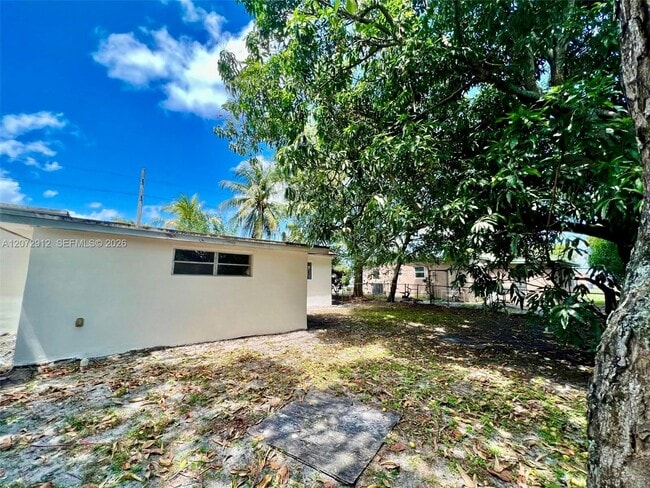 Building Photo - 2460 NW 179th St
