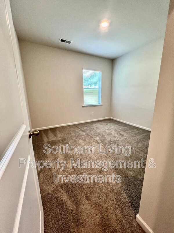 Building Photo - 3120 Winged Elm St