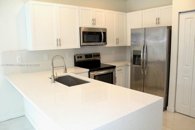 Building Photo - 28738 SW 134th Ct