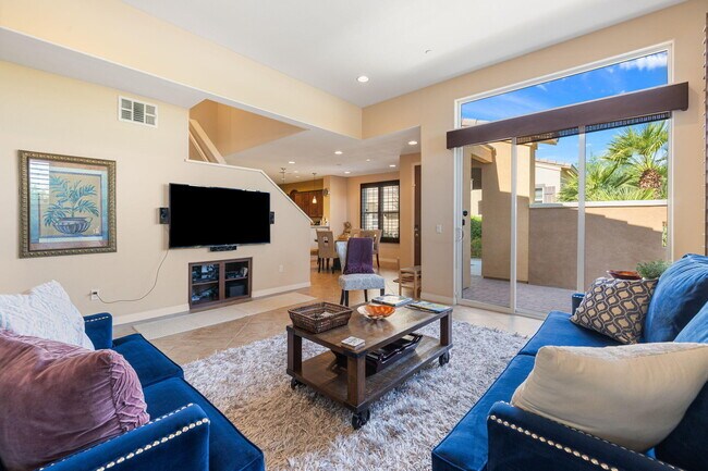 Building Photo - 52050 Rosewood Ln