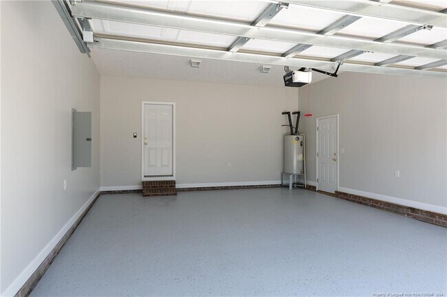 Building Photo - 434 Lenoir Dr