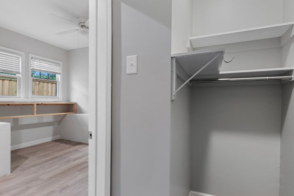 Building Photo - 282 Hawthorne St