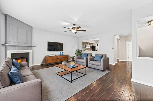 Building Photo - 5149 Manerdale Dr SE