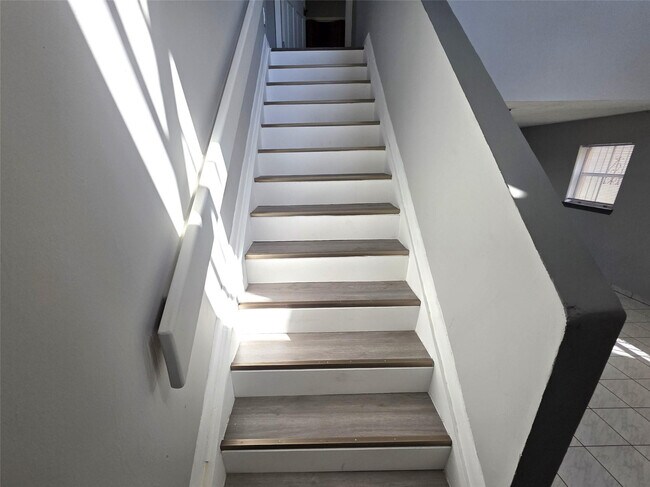 Building Photo - 11951 SW 271st Terrace