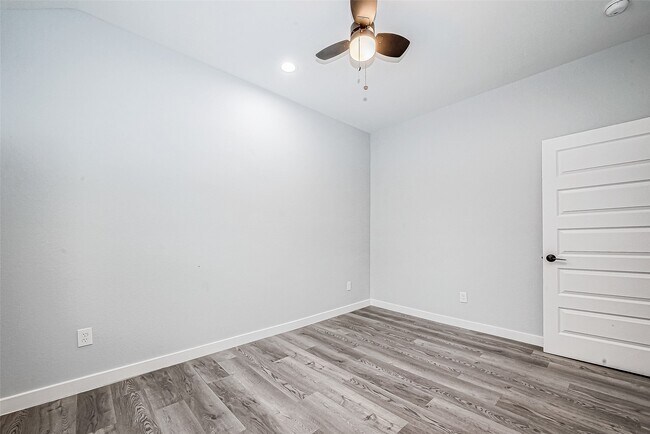 Building Photo - 6725 Avenue K