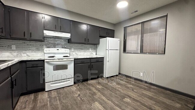 Building Photo - 4521 Madison Ave