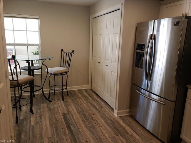 Building Photo - 3013 Driftwood Way
