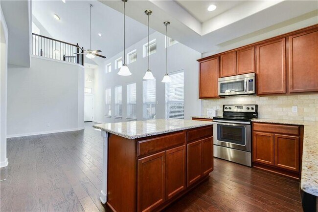 Building Photo - 3920 Kenter Crossing