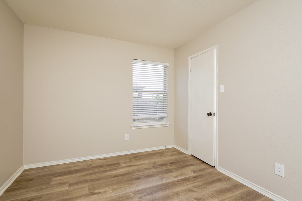 Building Photo - 204 Harvard Dr