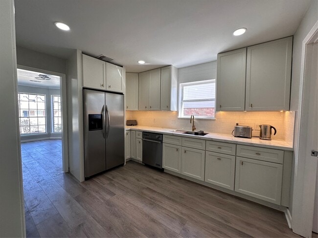 Building Photo - 17707 Moss Point Dr