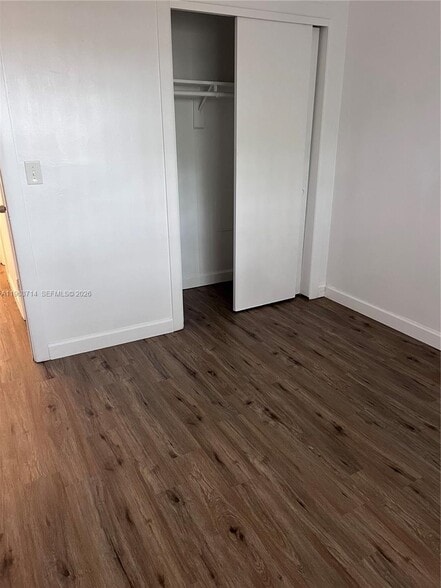 Building Photo - 1505 Crescent Cir