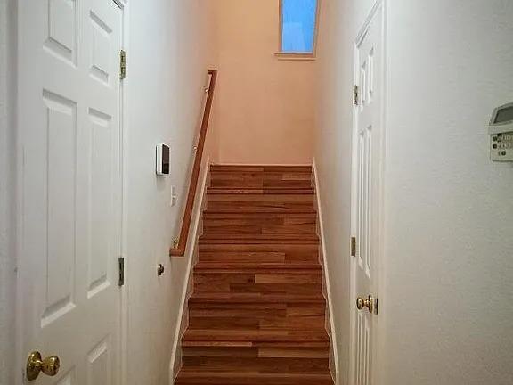 Building Photo - 713 Camino Alto Dr