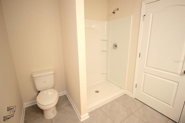 Building Photo - 121 Redbud Rd