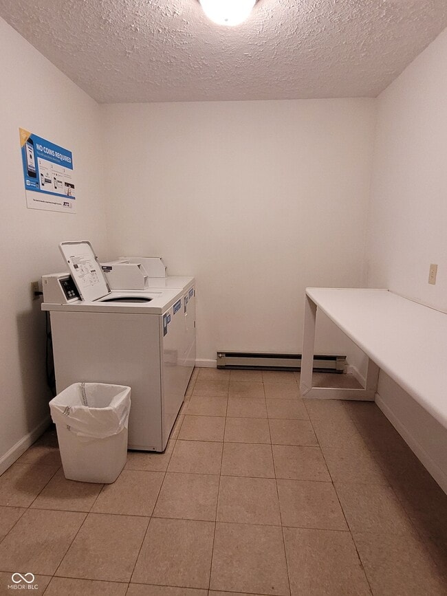 Building Photo - 250 Locust Ln