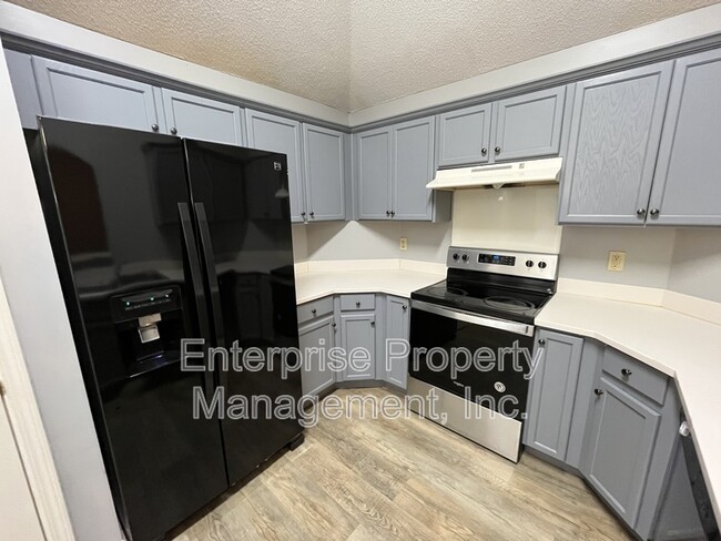 Building Photo - 6986 Parkbrook Ln