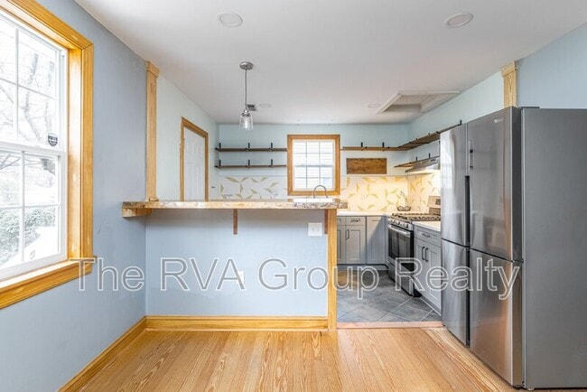 Building Photo - 1613 S Meadow St