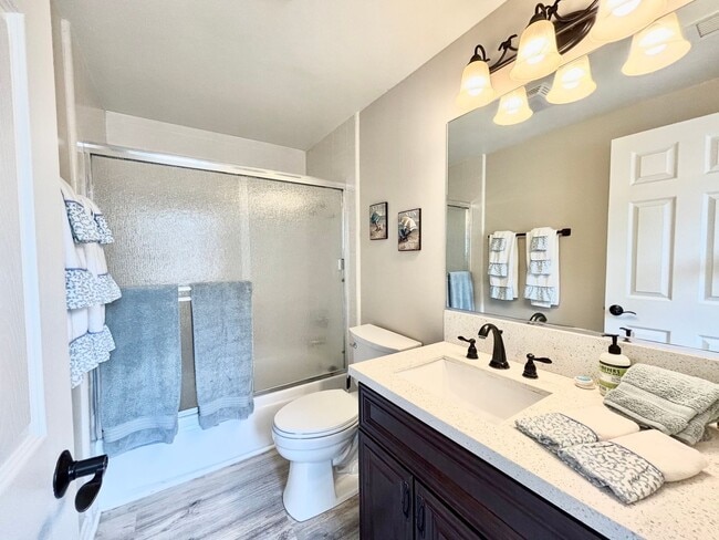 Building Photo - Oxnard | 3 Bed 2.5 Bath | Harborfront Have...