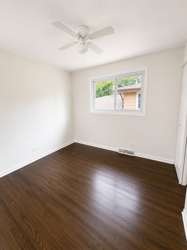 Building Photo - 14429 Sanderson Ave