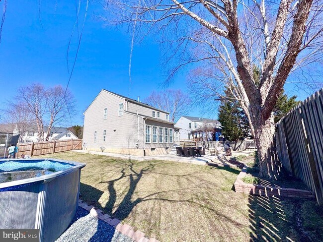 Building Photo - 15 River Oak Dr