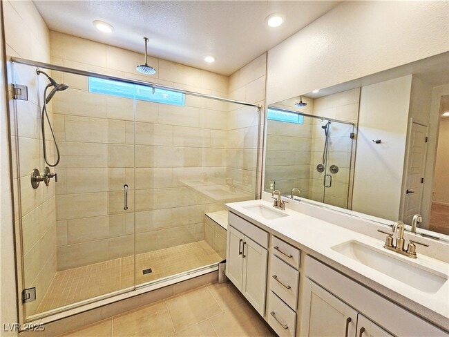Building Photo - 4096 E Cactus Cyn Dr