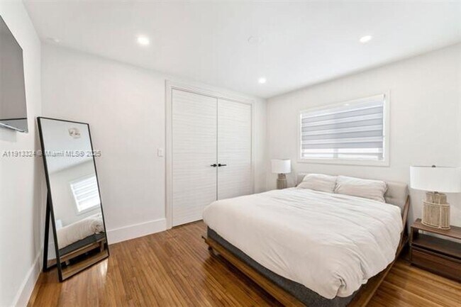 Building Photo - 45 Palermo Ave