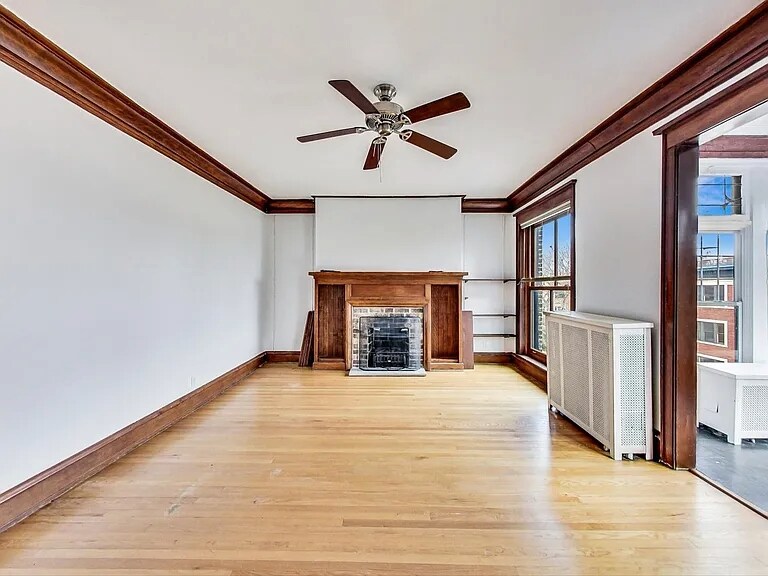 Building Photo - 5600 S Blackstone Ave