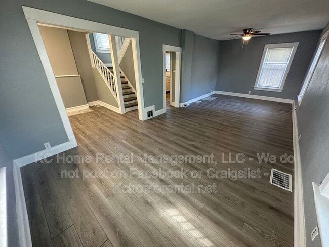 Building Photo - 2002 E 35th St