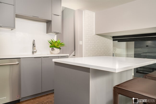 Building Photo - 12407 91st Ave