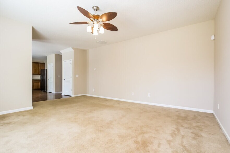 Building Photo - 3404 Silver Stream Way NW