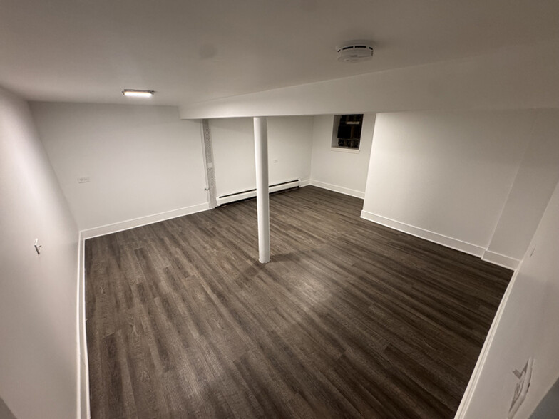 Building Photo - 3521 Oak Ave