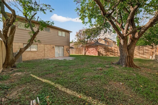 Building Photo - 10726 Buffalo Bend Dr