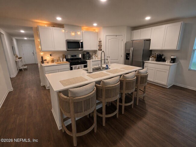 Building Photo - 348 Orellana Rd