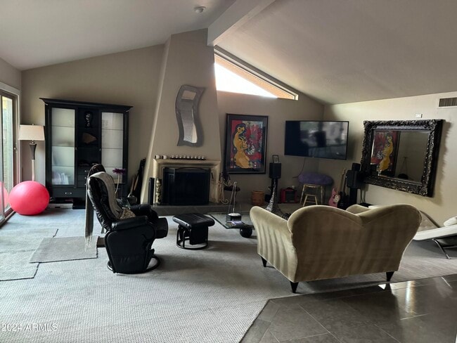 Building Photo - 7908 E Solano Dr