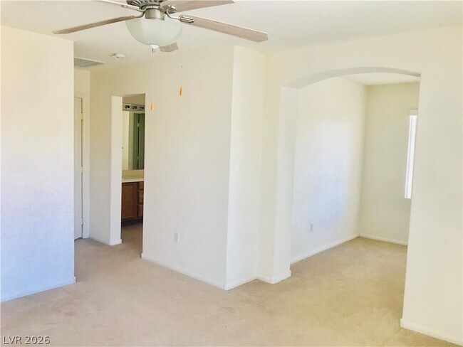 Building Photo - 9142 Honey Maple Ave
