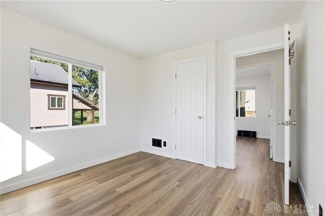 Building Photo - 2512 Harshman Rd