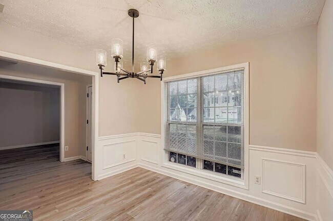 Building Photo - 1570 Twin Bridge Ln