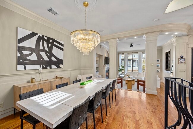 Building Photo - 1312 Crocker St