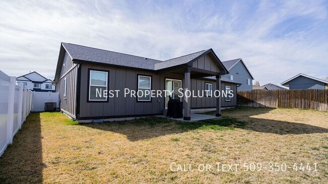 Building Photo - 551 Battery Dr
