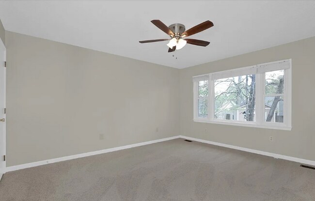 Building Photo - 4513 Park Knoll Ln