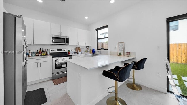 Building Photo - 11851 SW 246 Terrace