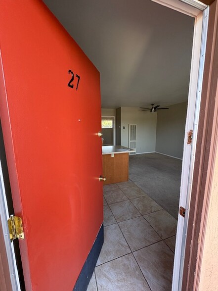 Building Photo - 5412 Claremont Ave