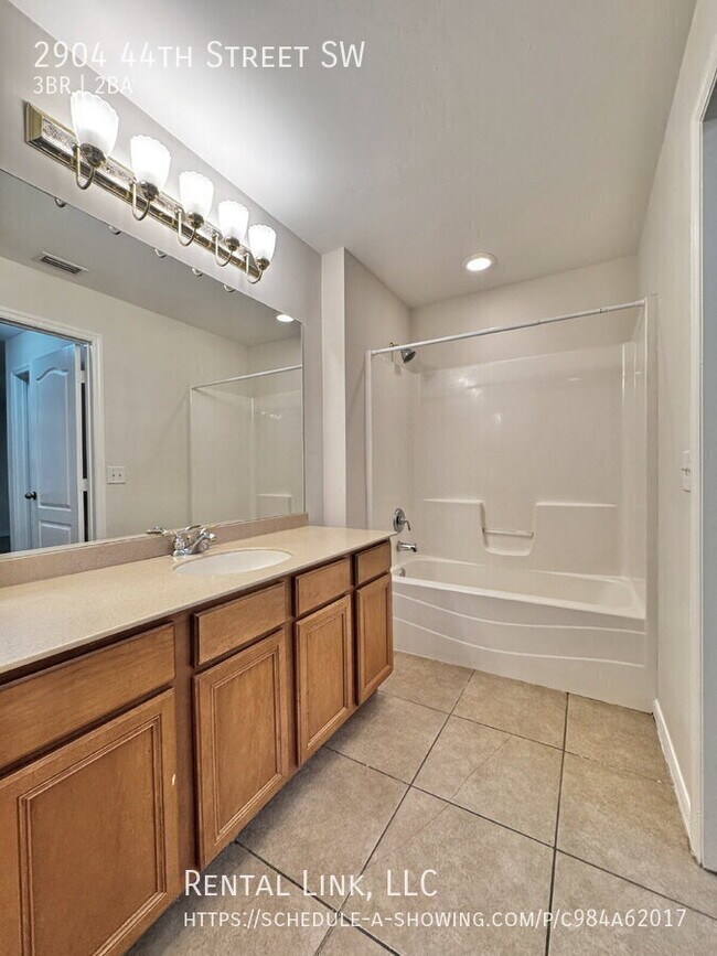 Building Photo - 2904 44th St SW